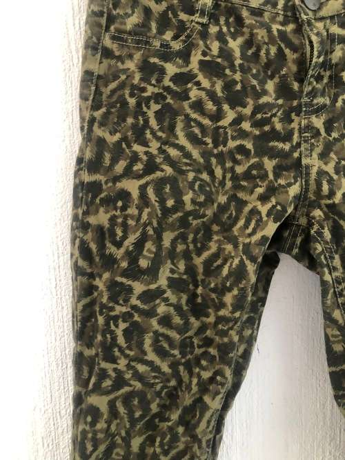 Olive Mid Rise Cotton On Pants (Size 8)