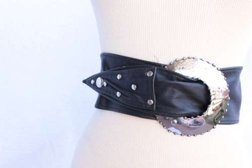 80,s Vintage Black Belt (Fits waist or hip - 92 or 96cm)