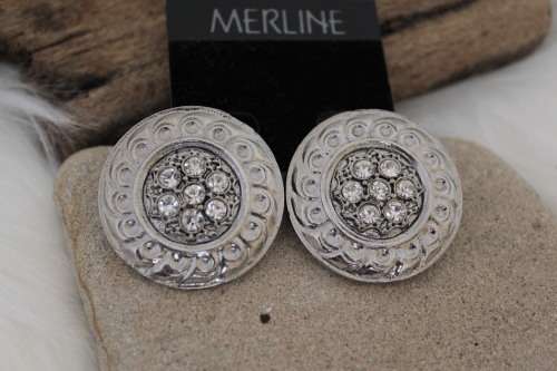 Vintage Slver Coloured and Clear Stone Clip On Earrings (Each earring has a diameter of 3.5 cm)