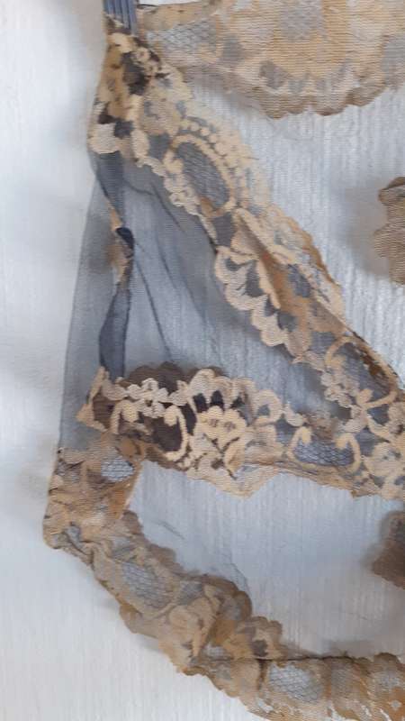 Vintage Black and Gold Lacy Scarf (Measures 45 x 100cm)
