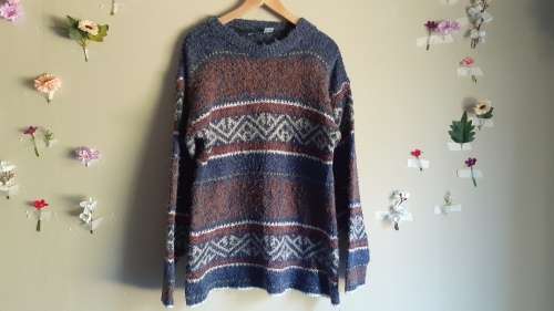 Vintage Blue / Red and White Knit (Large / XL)