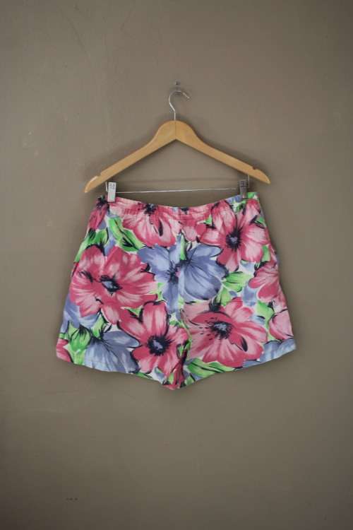 Vintae Floral Shorts (Large / XL)
