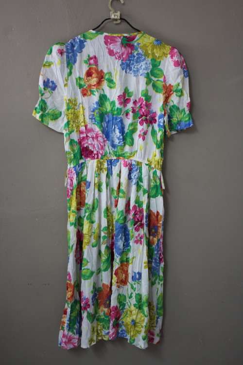 Vintage Floral Button Up Dress (Size 10)