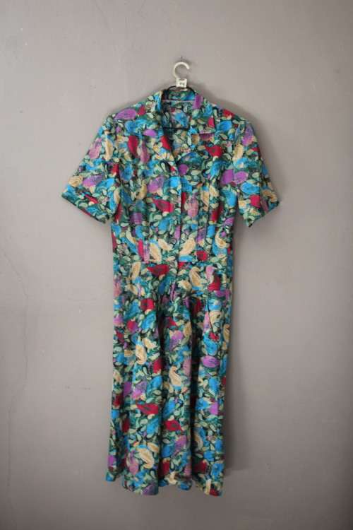 Vintage Dress with Belt (Medium / Large)