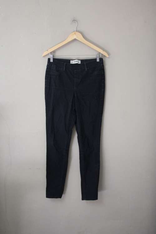 Black Denim Jeggings by Legit (Size 8)