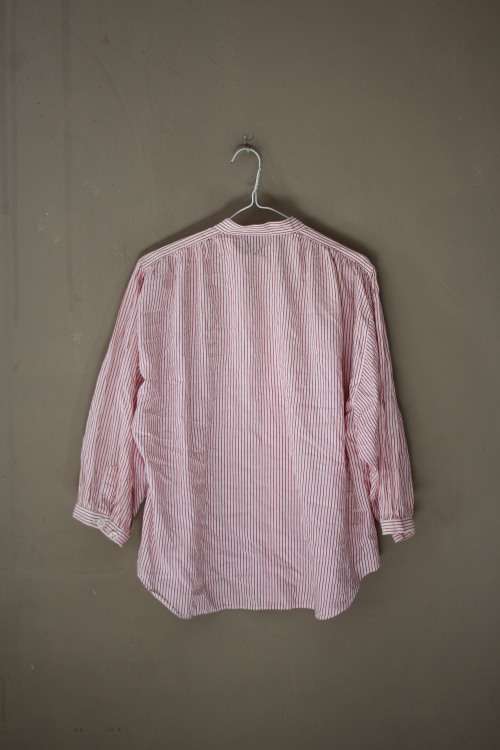 Vintage Red and White Striped Button Up Shirt (Large)