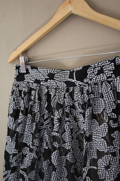 Black and White Zara Skirt (Medium)