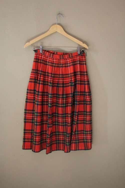 Vintage Scottish Tartan Kilt (UK size 14)