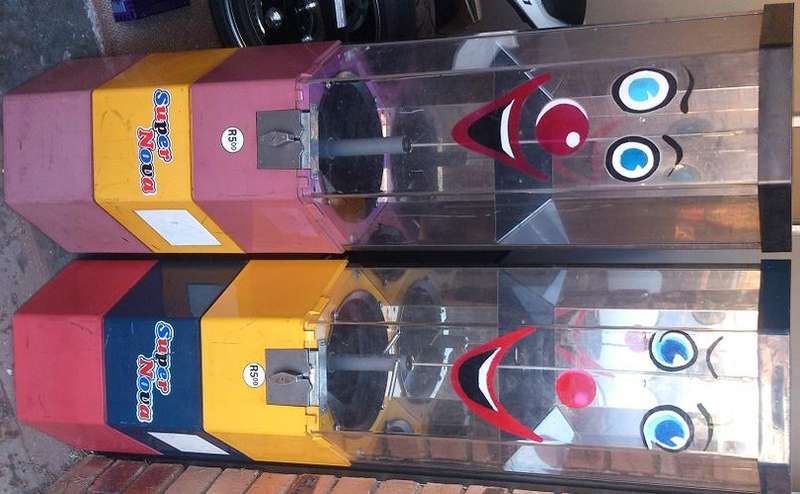 2 x Toy Capsule Vending machines (Take both for R2000)