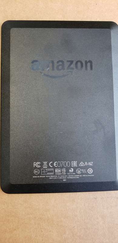 **FREE SHIPPING IN STOCK**Amazon Kindle e-reader 7th generation 2015 and Oliver cover