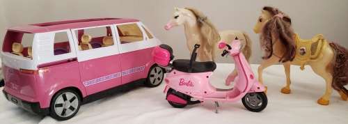 Barbie Van, Scooter, 2 Horses, 22 Dolls and clothing