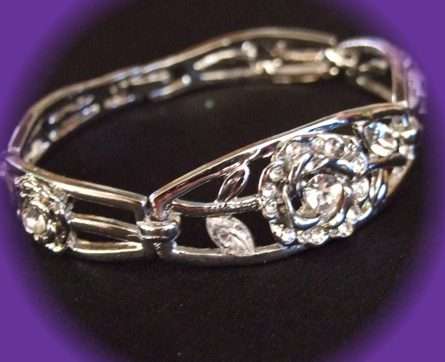 WONDERFUL ROSE AUSTRIAN CRYSTAL BRACELET