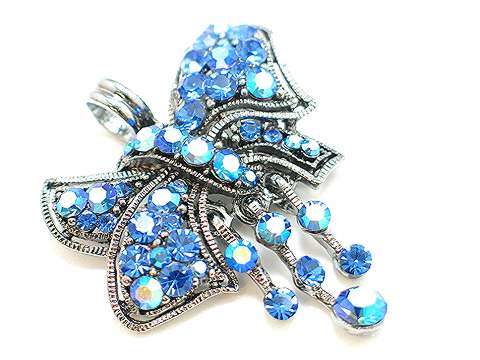 BEAUTIFUL BLUE SPARKLING AUSTRIAN CRYSTAL BROOCH
