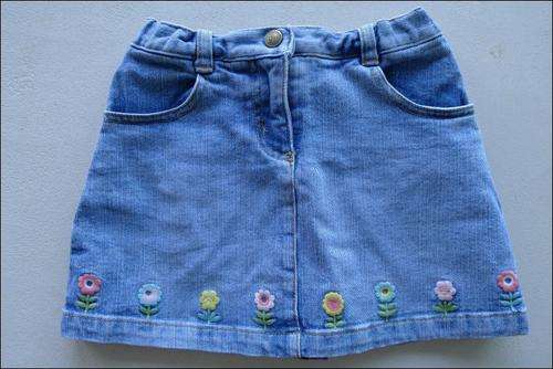 Gymboree Girl 4yrs denim border embroidery skort skirt - EXCELLENT used condition !