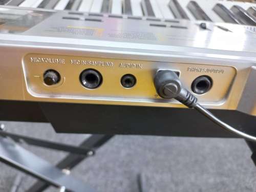 Casio LK260 keyboard + Stand