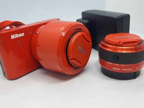 Nikon 1 J2 - Mirrorless Digital Camera