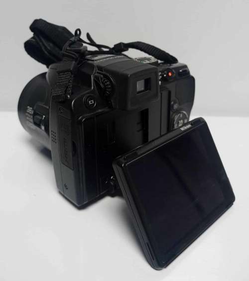 Nikon CoolPix P500 36x Zoom 12.1MP Digital Camera