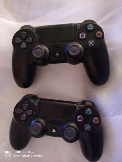 2 X Ps4 Controllers
