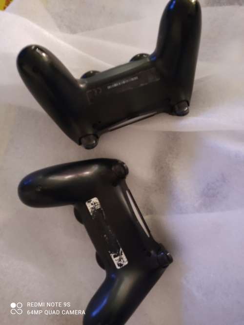 2 X Ps4 Controllers