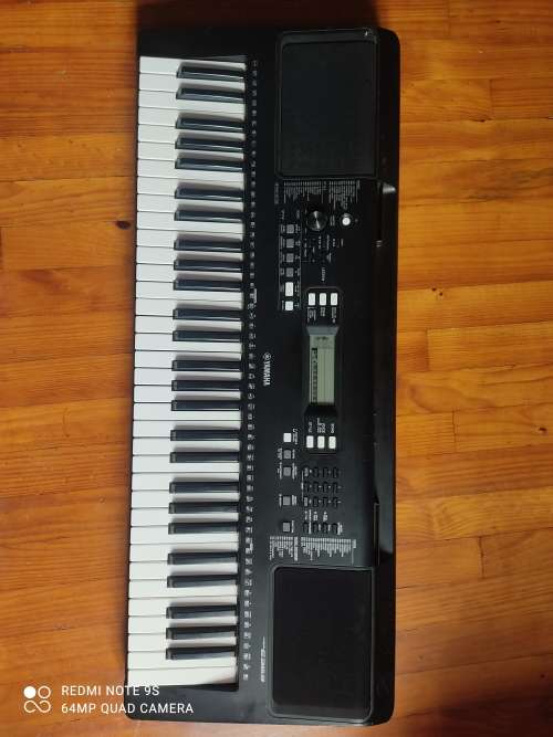 Yamaha PSR E363