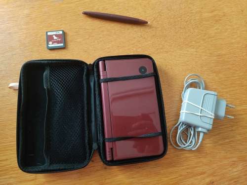 Nintendo DS XL