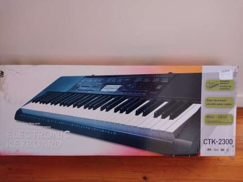 Casio CTK-2300 keyboard 61 Key