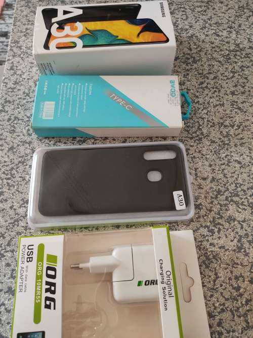 Samsung A30