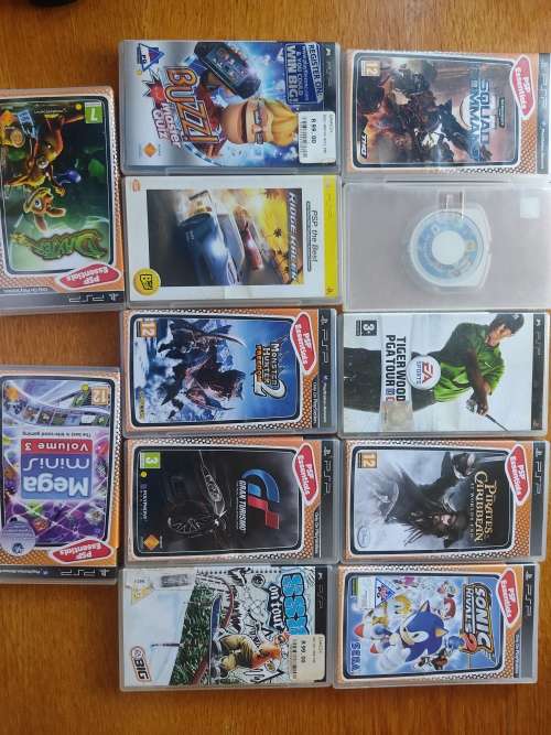Sony Playstation Portable + 12 Games