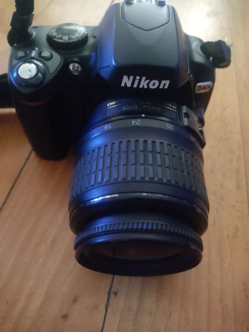 Nikon D40X DSLR