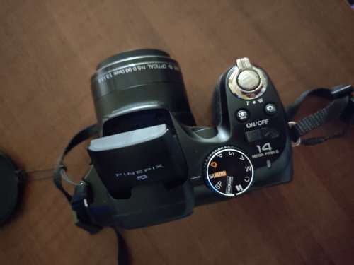 Fujifilm FinePix S2995 - 14MP - 18x zoom - Digital Bridge Camera
