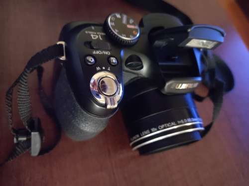 Fujifilm FinePix S2995 - 14MP - 18x zoom - Digital Bridge Camera