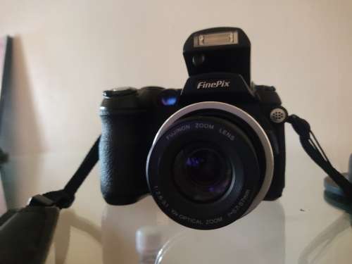 Fujifilm S5000