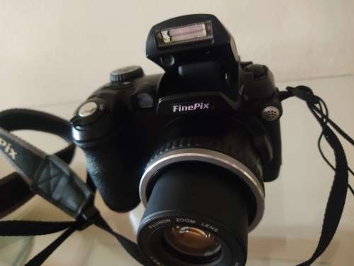 Fujifilm S5000