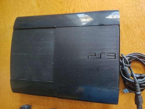 Ps3 500GB + 15 Games + 2 controllers