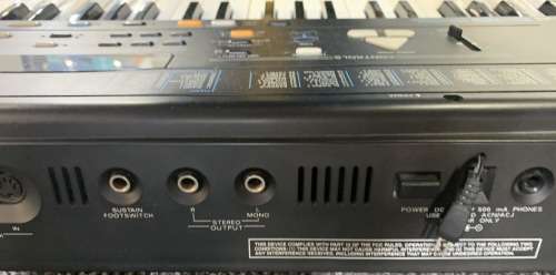 Roland E-16 Keyboard