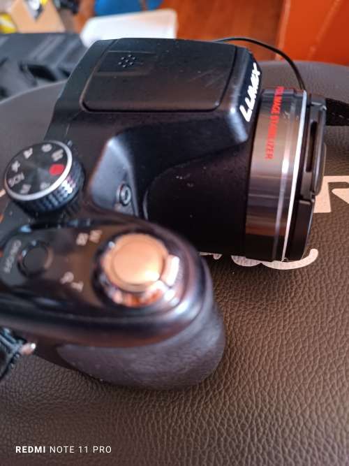 Panasonic DMC-LZ20 - 16MP - 21x Zoom - Digital Camera