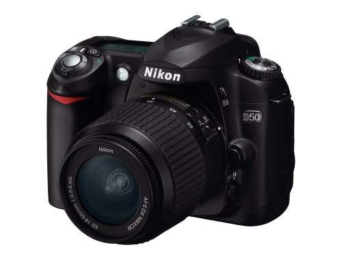 Nikon D50 DSLR Camera - 6.1MP - 70-300mm lens