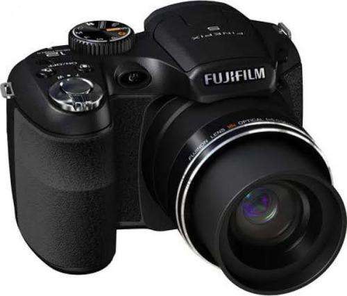 Fujifilm Finepix S1800 - 12MP - 18X zoom