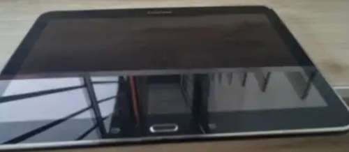 Samsung TAB4 - 10.1 - Wifi Only - Black - Tablet-Pre Owned