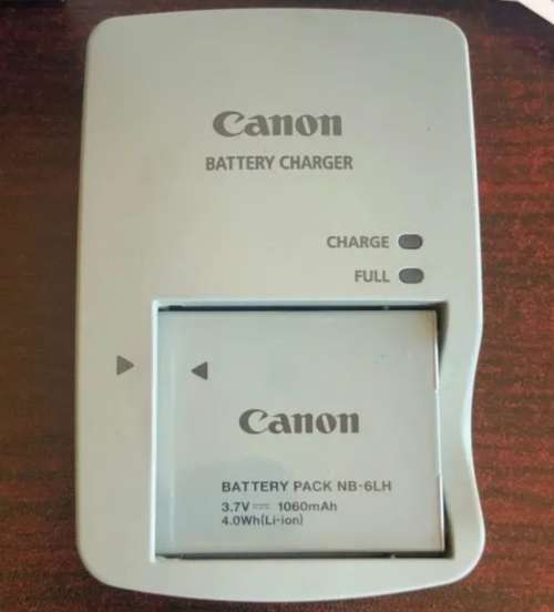 Canon POWERSHOT SX700HS - 16.1MP - 30x Zoom - Digital Camera