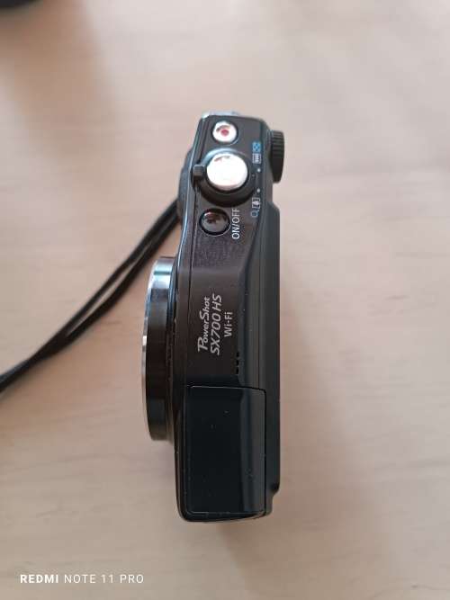 Canon POWERSHOT SX700HS - 16.1MP - 30x Zoom - Digital Camera