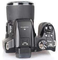 Fujifilm FinePix S8200 - 16.2MP - 40x Zoom - Digital Camera