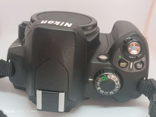 Nikon D40 Digital SLR Camera - 6.1MP - NO LENS
