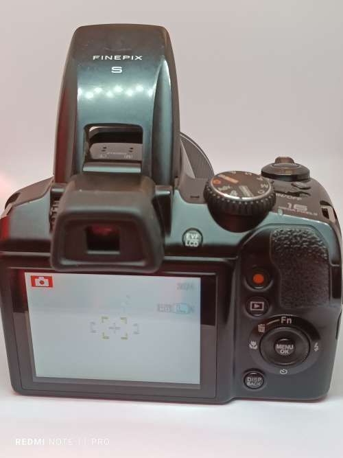 Fujifilm FinePix S8200 - 16.2MP - 40x Zoom - Digital Camera