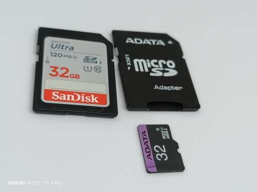 2 x 32GB SDHC MEMORY CARDS