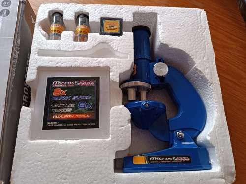 Reggie`s Microscope 100x 200x 450x