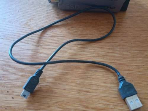 Samsung HMX H204 - Camcorder - Full HD - Digital Video Camera