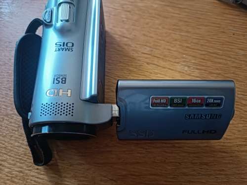 Samsung HMX H204 - Camcorder - Full HD - Digital Video Camera
