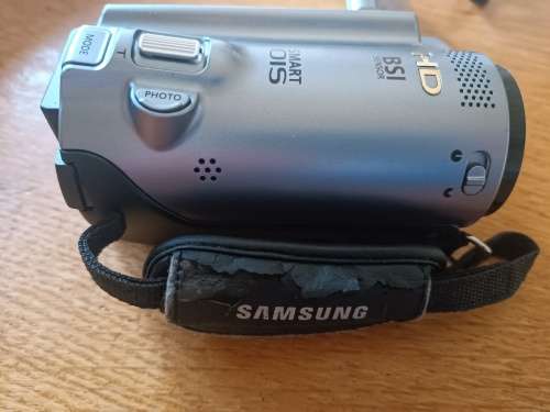 Samsung HMX H204 - Camcorder - Full HD - Digital Video Camera