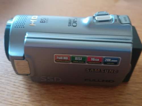 Samsung HMX H204 - Camcorder - Full HD - Digital Video Camera